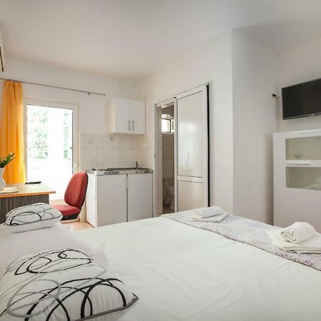 Apartments Klara Makarska Exterior photo